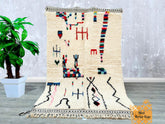 157 x 252 cm = 5.2 x 8.3 FT Azilal rugs are hand-knotted with natural wool on a cotton weft