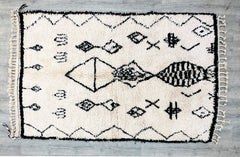 157 x 254 cm = 5.2 x 8.3 ft Handmade Berber Runner Rug - Moroccan Minimalist Design, Soft Dots, Vintage Bohemian Style, Custom Size for Living Rooms