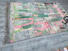 160 x 256 cm = 5.2 x 8.4 ft Colorful Abstract Vintage Berber Rug - Handmade Moroccan Wool, Soft Dots, Minimalist Bohemian Design, Perfect for Weddings & Home Decor