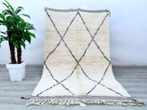 157 x 251 cm = 5.1 x 8.2 FT Diamonds Vintage Beni Ourain Moroccan Rug – Ivory Background with Black Geometric Designs, Handwoven by Berber Artisans
