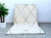 180 x 268 cm = 5.9 x 8.8 FT Diamonds Gorgeous Beni Ourain Rug – Black Boujaad Rug, Striped Custom Rug, White Berber Rug, Authentic Moroccan Rug