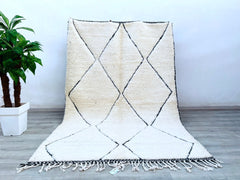 180 x 268 cm = 5.9 x 8.8 FT Diamonds Gorgeous Beni Ourain Rug – Black Boujaad Rug, Striped Custom Rug, White Berber Rug, Authentic Moroccan Rug
