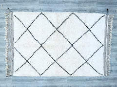 164 x 253 cm = 5.4 x 8.3 FT Diamonds Moroccan Medallion Rug – Timeless Elegance, Handwoven Berber Carpet, Custom Sizes