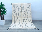 168 x 250 cm = 5.5 x 8.2 FT Moroccan Rug with Ivory and Black Geometric Patterns – Perfect for Minimalist Decor