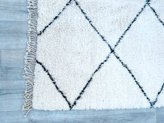 150 x 200 cm = 5 x 7 FT Diamonds BENIOURAIN RUG livingroom -Wool shaggy Rug- Boujaad Rug -Cozy Chic Wool Carpets Handwoven Rug-Abstract Boujaad Rug