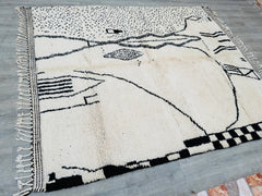 233x288 cm = 7.6 x 9.4 Authentic Moroccan Beni Ourain & Azilal Rugs – Handmade Berber Wool Carpets
