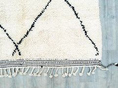 164 x 255 cm = 5.4 x 8.4 ft Diamonds GORGEOUS BENIOURAIN, Handmade Moroccan Rug, Moroccan Wool Rug, Amazing Boujaad Rug