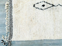 250 x 343 cm = 8.2 x 11.3 ft Bohemian Minimalist Runner Rug - Handmade Moroccan Berber Wool, Soft Dots, Vintage Style, Perfect for Weddings & Home Decor