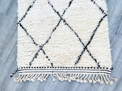 094x348 cm = 3.1 x 11.4 Diamonds Long Moroccan Berber Runner – Handmade Wool Rug for Hallways & Living Spaces