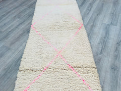 077x238 cm = 2.5 x 7.8 Handmade Moroccan Beni Ourain Runner Rug – Vintage Pink & Ivory Wool Hallway Carpet