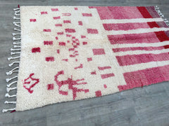 154 x 253 cm = 5.1 x 8.3 ft beniourain azilal rug red - Wool Moroccan Rug - Moroccan Berber Rug - Home Decor Carpet - Red Area Rug - Kitchen Decor Boho