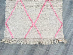 082x254 cm = 2.7 x 8.3 Diamonds Bohemian Tribal Moroccan Rug – Soft Pink & Ivory Handwoven Wool Runner for Hallway, Bedroom & Living Room