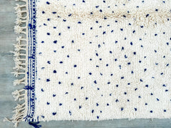 155 x 247 cm = 5.1 x 8.1 ft Blue Dots Moroccan Berber rug - Beni ourain rug - all wool berber rug - Custom area rug - handmade rug - Genuine lamb wool - Berber wool rug