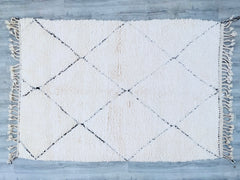 165 x 248 cm = 5.4 x 8.1 FT Diamonds UNIQUE BENIOURAIN RUG - Handmade Shag Rug -Moroccan Rug Hand knotted -Artistic Wool Diamonds Rug ,Handmade Rug ,Geometric boujaad Rug Wool
