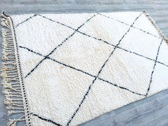 Diamonds Modern Moroccan Berber Rug – Beni Ourain Wool Carpet – Handwoven Custom Area Rug for Home Decor