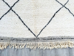 Diamonds Handwoven Moroccan Beni Ourain Rug – Luxurious Wool Berber Carpet