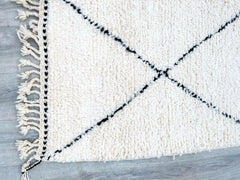 Diamonds Modern Moroccan Berber Rug – Beni Ourain Wool Carpet – Handwoven Custom Area Rug for Home Decor