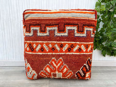 Outdoor Berber Pouf β Durable for Indoor and Outdoor Use
