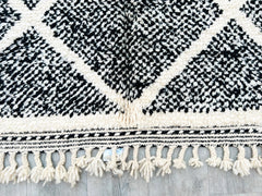 Diamonds Amazing White Black Handmade Moroccan Berber Rug – Luxurious 5x8 Living Room Carpet