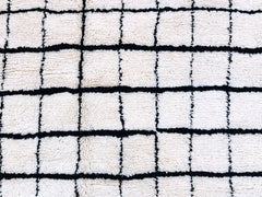 Grid Luxurious Beni Ourain Rug - Handmade Wool Moroccan Rug - Cream & Black Tribal Design - Perfect for Modern Living Spaces