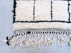 Grid Luxurious Beni Ourain Rug - Handmade Wool Moroccan Rug - Cream & Black Tribal Design - Perfect for Modern Living Spaces