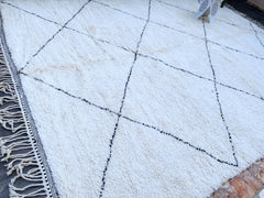 Diamond White and Black Moroccan Rug – Hand-Knotted Wool Carpet