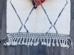 Diamonds Stunning Handmade Beni Ourain Rug – Authentic Moroccan Berber Wool Carpet