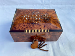 9"x7" Wooden thuya box, jewellery storage box, box made of thuya wood handmade in Morocco, storage box thuya burl, big box thuya beautiful