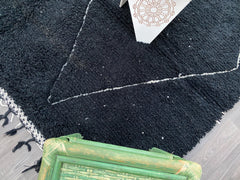 Diamonds Black Moroccan Berber Rug - Handmade Moroccan Beni Ouarain Rugs – Timeless Black & White Wool Carpets