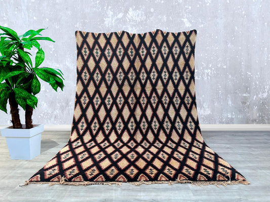 Exploring the Beauty of Red Moroccan Rugs