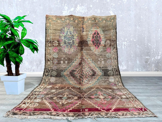 Discovering the Charm of Moroccan Black and White Rugs