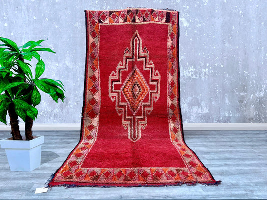 Why Are 8×10 Moroccan Rugs So Popular?