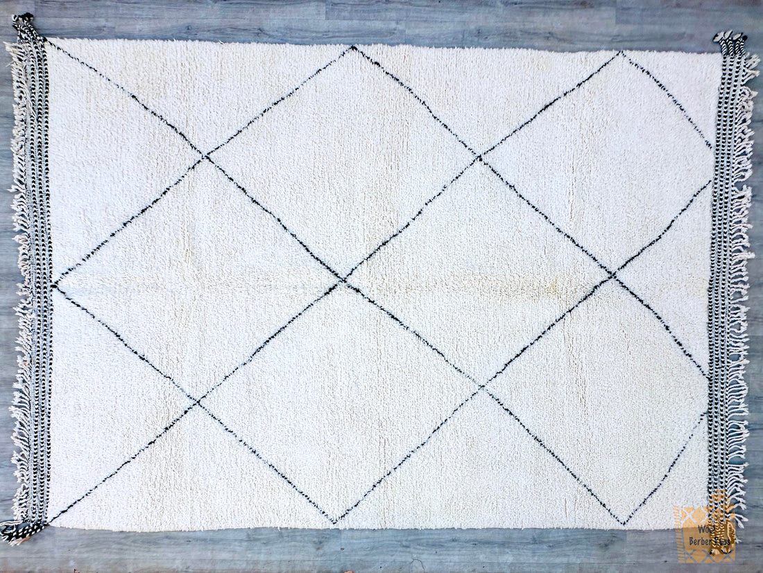 Discover the Beauty of Moroccan Rugs: Beni Ourain, Azilal & More
