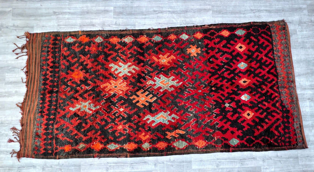 Başlık: Berber ve Afgan Halıları: Vintage Güzellikler ve Antik Charm