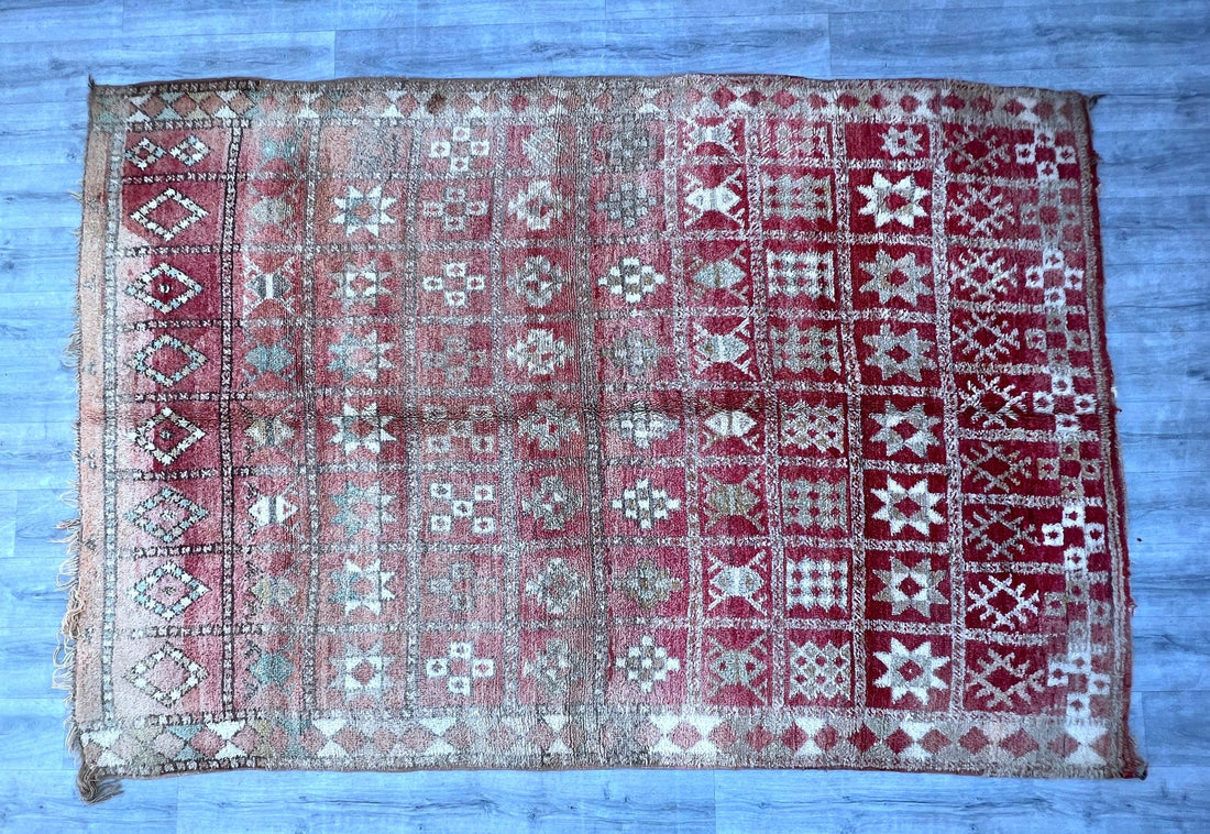 Atemberaubender marokkanischer Boujad Teppich – Handgewebtes Kunstwerk für Ihr Zuhause
