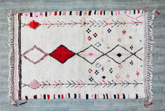 187x295 cm = 6.1 x 9.7 Moroccan Azilal Rugs – Tribal Elegance & Artisan Craftsmanship