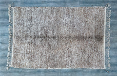 157 x 238 cm = 5.2 x 7.8 ft Minimalist Moroccan Rug Runner - Handmade Berber Carpet, Soft Dots, Bohemian Decor, Vintage Style, Perfect for Weddings & Homes