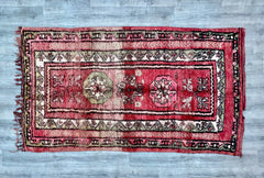 Vintage Rug 138 x 260 cm = 4.5 x 8.5 FT