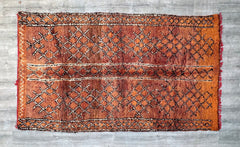 Vintage Rug 159 x 284 cm = 5.2 x 9.3 FT