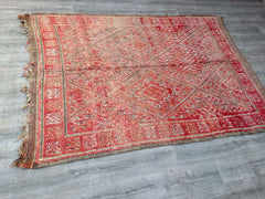 Vintage Rug 183 x 257 cm = 6.0 x 8.4 FT