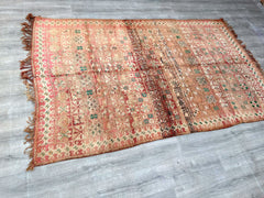 Vintage Rug 167 x 275 cm = 5.5 x 9.0 FT