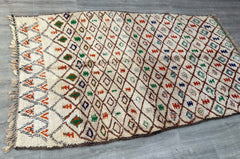 Vintage Rug 172 x 292 cm = 5.6 x 9.6 FT