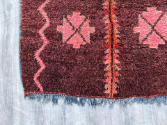 127x230 cm = 4.2 x 7.5 Vintage Moroccan Boujaad Rug – Handmade Tribal Boho Carpet