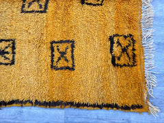 177x230 cm = 5.8 x 7.5 Handmade Moroccan Beni Ourain Rug