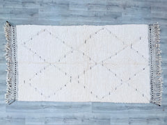 Beni Ourain Rug 129 x 257 cm = 4.2 x 8.4 FT