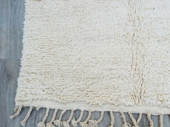 Beni Ourain Rug 141 x 251 cm = 4.6 x 8.2 FT