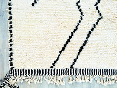 255 x 342 cm = 8.4 x 11.2 ft Tribal Zigzag WHITE BENIOURAIN RUG Boujaad Rug- Amazing Berber Rug- White Rug for Living Room- Custom Area Rug-Handmade Moroccan Rug