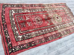 Vintage Rug 138 x 260 cm = 4.5 x 8.5 FT