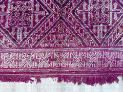 Vintage Rug 214 x 367 cm = 7.0 x 12.0 FT