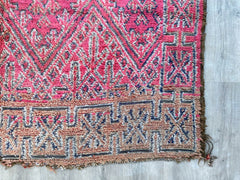 Vintage Rug 198 x 315 cm = 6.5 x 10.3 FT